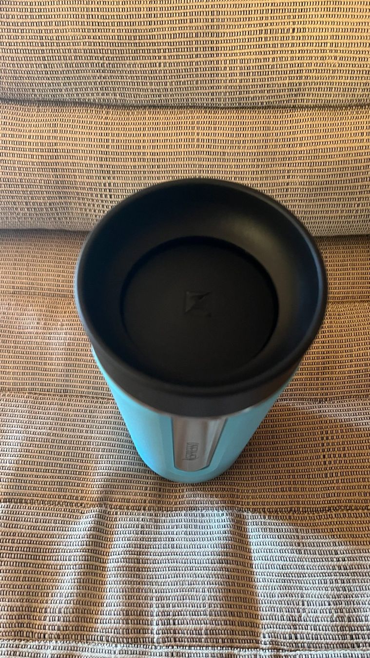 Gourdes & Thermos: NEU - Nespresso-Reisebecher - Blau – Neuf avec emballage d'origine à La Punt Chamues-ch par kjw_2yn5 2