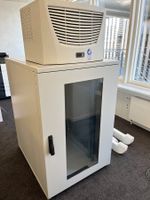 19 Zoll Server-Rack / Serverschrank MIT Klimagerät / 22U