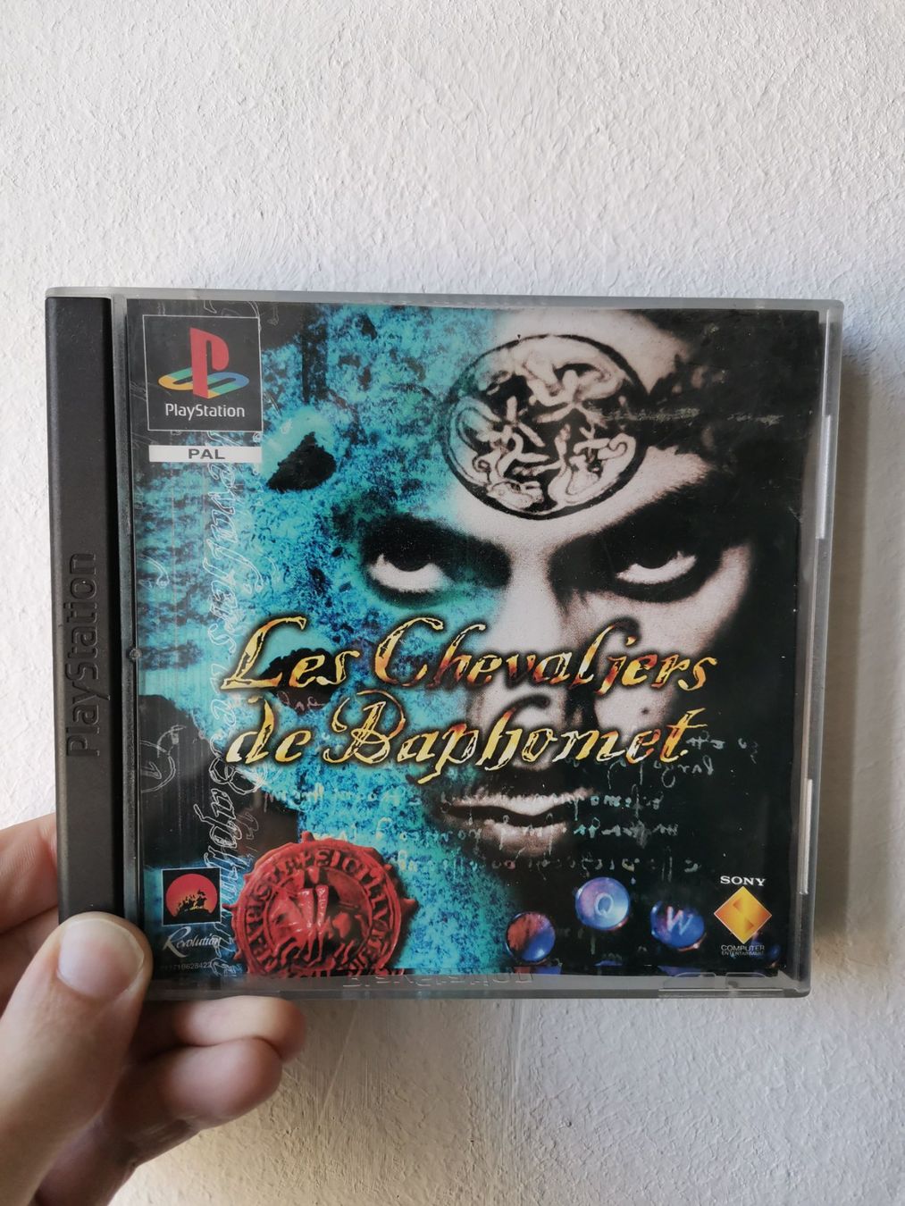 Sony Spiele: PS1 Les Chevaliers de Baphomet (Broken Sword) – Gebraucht aus Chiasso von Lone