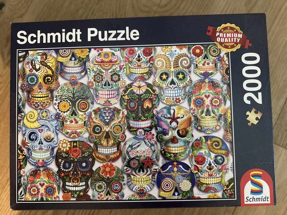 Puzzles: Schmidt Puzzle 2000 Teile Totenschädel bunte Gestaltung – Gebraucht aus Illnau von Championesse