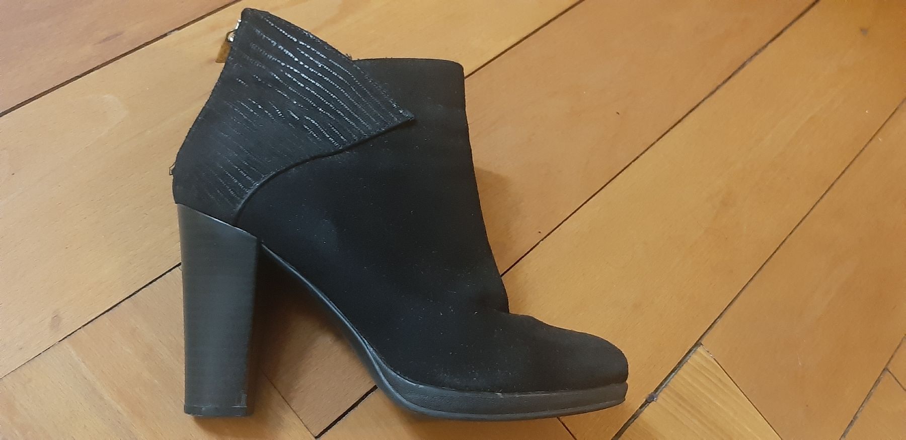 Scarpe da donna: Stiefeletten LEDER Gr. 38 NEUWERTIG bequenm und stabil! – Nuovo (secondo la descrizione) da Zürich venduto da Venecia25