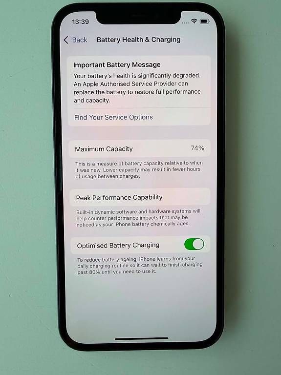 Apple Telefoni cellulari / Smartphones: iPhone 12 128 GB Schwarz/Black – Usato da Winterthur venduto da ryb_5py9 1
