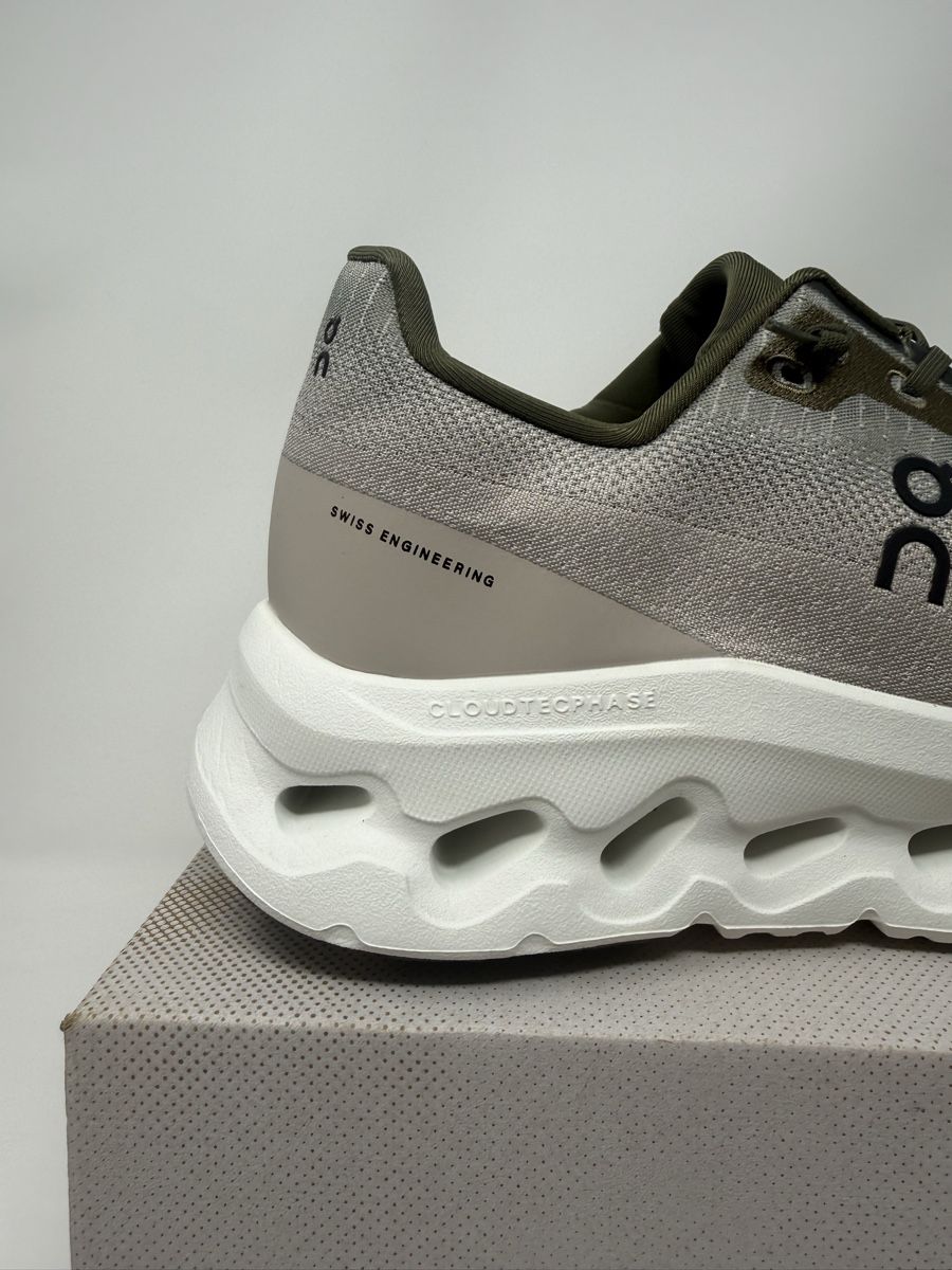 On Chaussures hommes: On Running Cloudtilt Grösse 43 EU Olive  – Neuf avec emballage d'origine à Luzern par kim221080 1