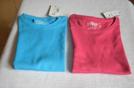 TAILLE 8 - 10 JAHRE  - 2 T-SHIRT NEU
