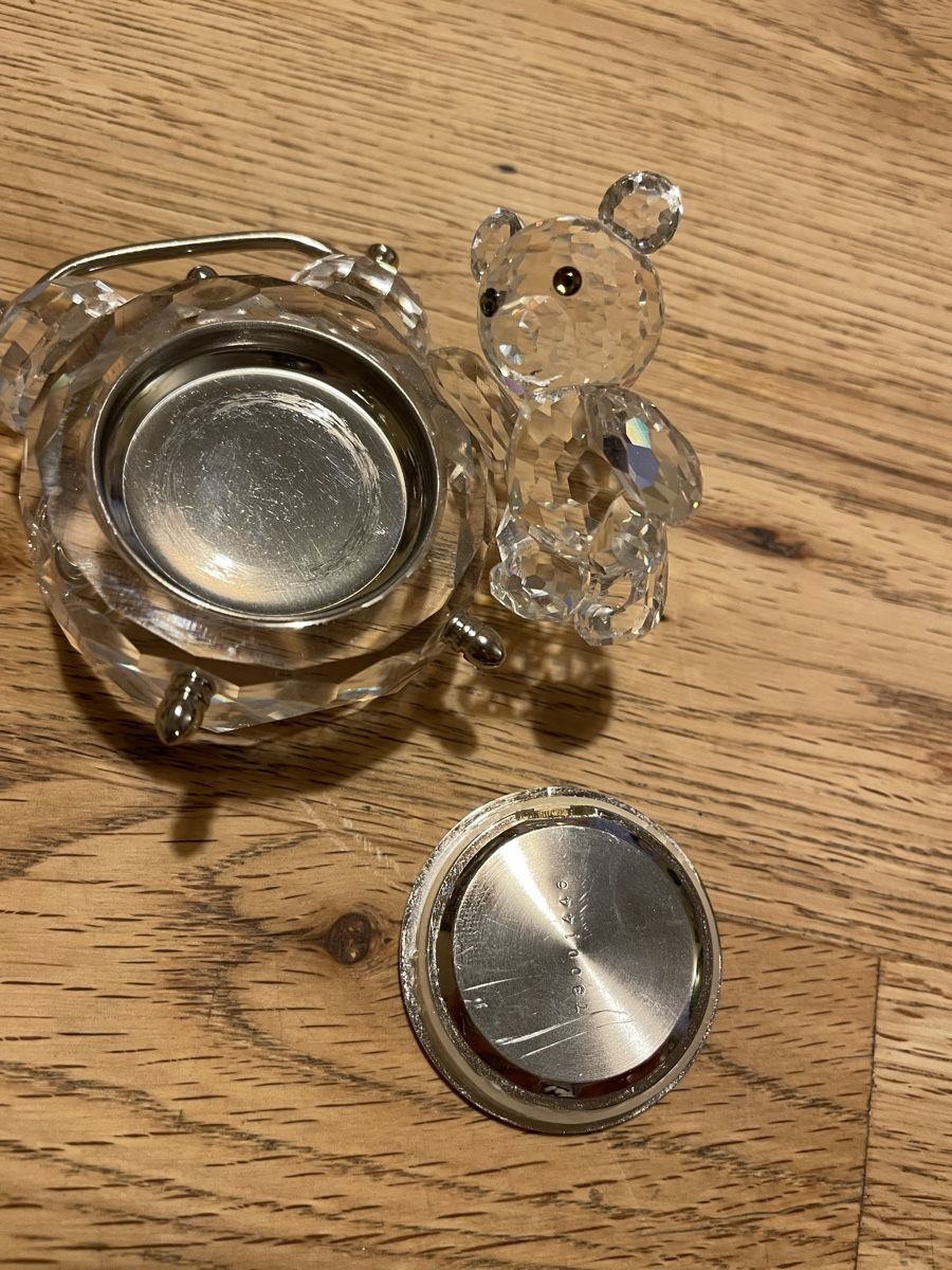 Swarovski Figuren: Bär mit Uhr Swarovski  – Gebraucht aus Flawil von Naphtali 5