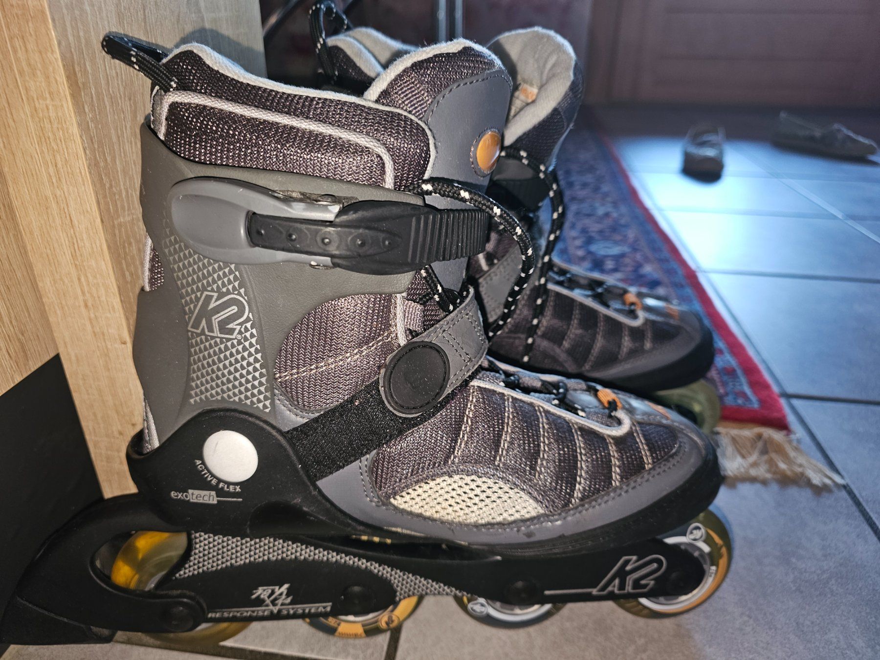 K2 Pattini in linea & Pattini a rotelle: K2 Velocity Inline Skates, Top Zustand, Grösse 39.5 – Usato da Röthenbach im Emmental venduto da Isa81 2