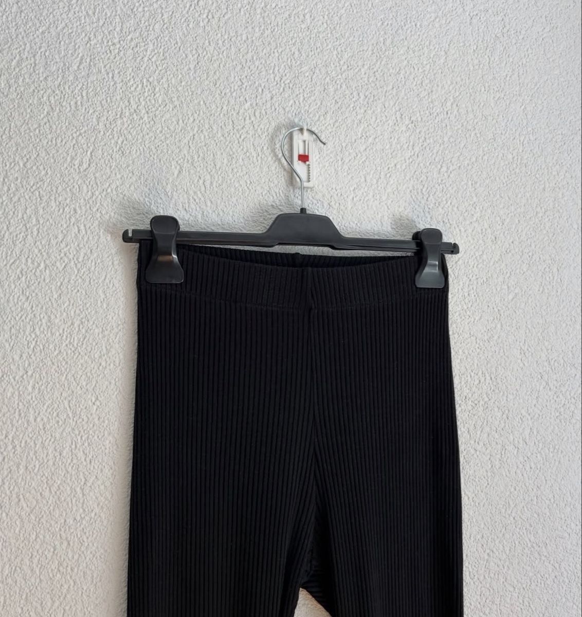 H&M Leggings: gerippte H&M Leggins – Usato da Chur venduto da faja7000 1