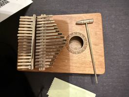 Kalimba Daumenklavier mit Zubehör, wie neu, perfekt für Somm