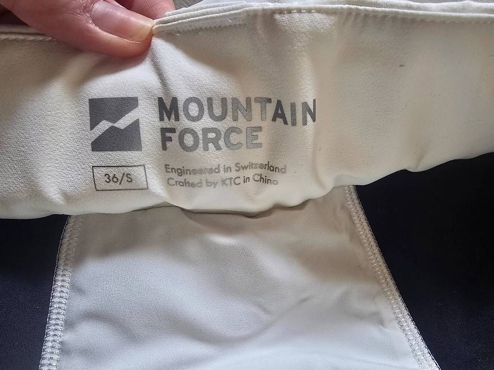 Sci: Skihose Mountin Force Weiss Grösse 36 – Usato da Brütten venduto da Diana098 1