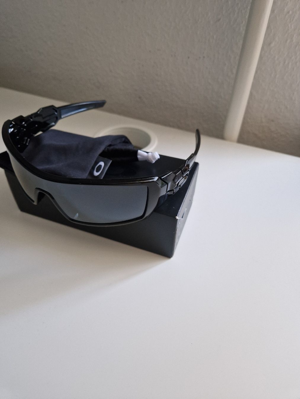 Brillen & Gläser: Oakley Oil Rig  polarized – Neu und originalverpackt aus Riehen von mbahn 4