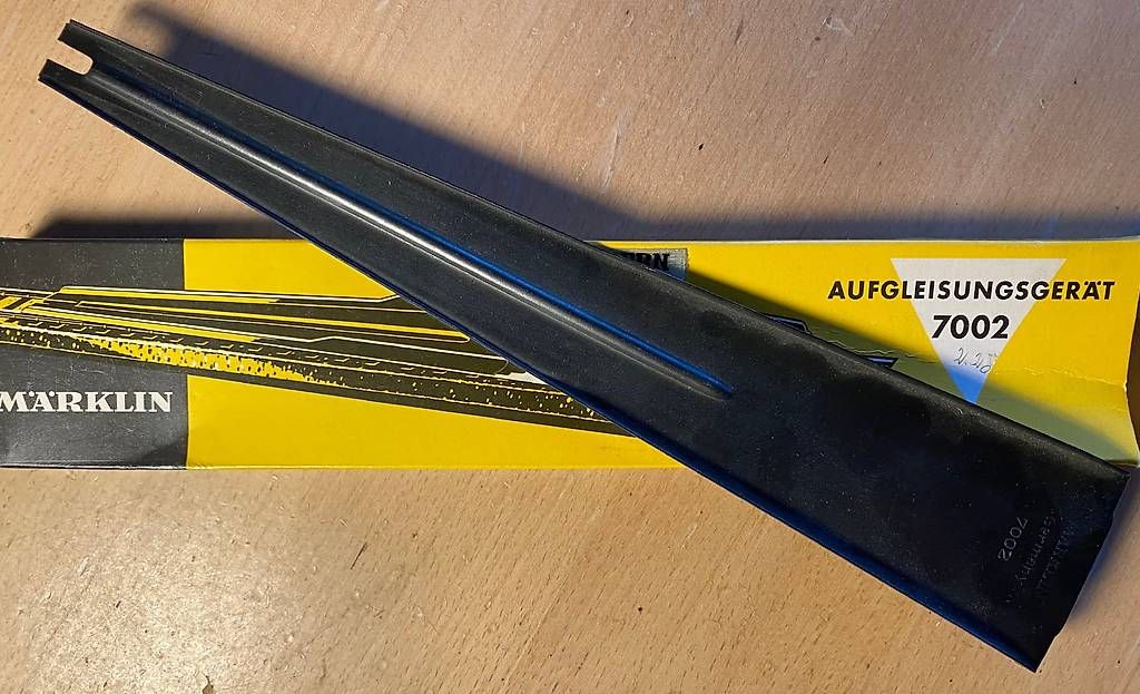 Modellini di ferrovie: Märklin 1 Aufgleisungsgerät, 7002 – Usato da Bern venduto da vas_5kbp