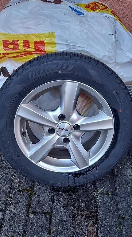 Pneus & Roues: Gomme + cerchi auto – D'occasion à Cugnasco par elisadg02
