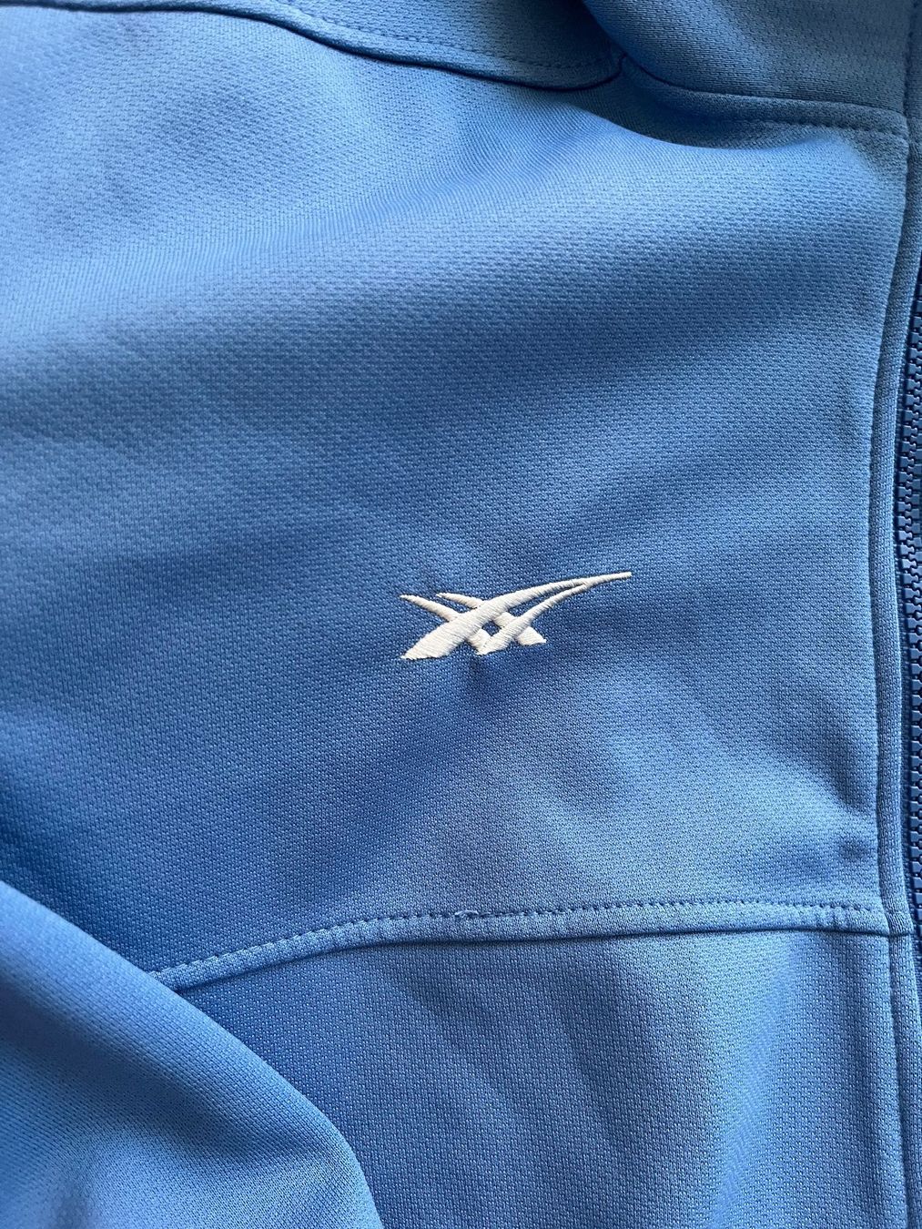 Asics Giacche: Trainingsjacke Asics blau Grösse M/S – Usato da Bern venduto da k_l_t2hw 1