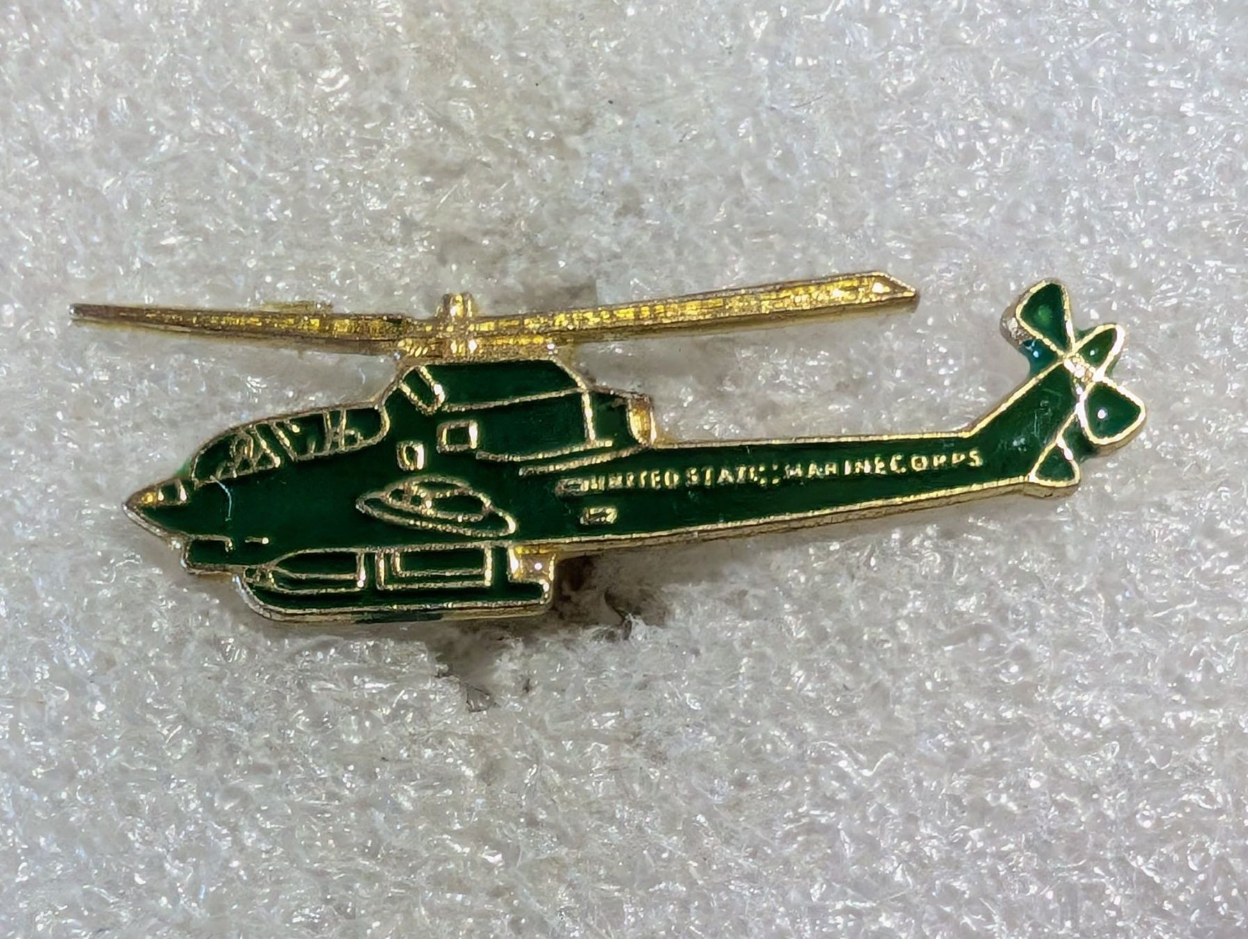Placchette & Badge: Ansteckpin 133: Helikopter – Usato da Oppligen venduto da Pin-Fall-Shop