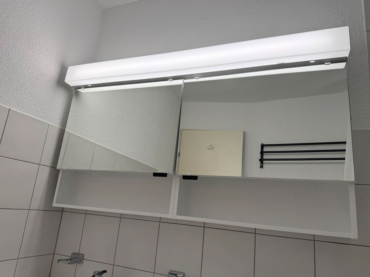 Armadietti a specchio: Doppel-Spiegelschrank Egrostar 122cm – Usato da Tägerwilen venduto da c.ullr