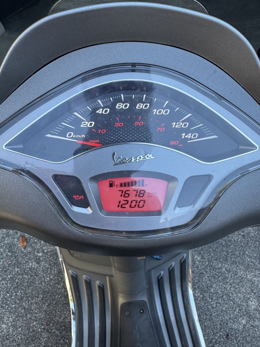 Scooters: Vespa – D'occasion à Steffisburg par mer_jv9f 6