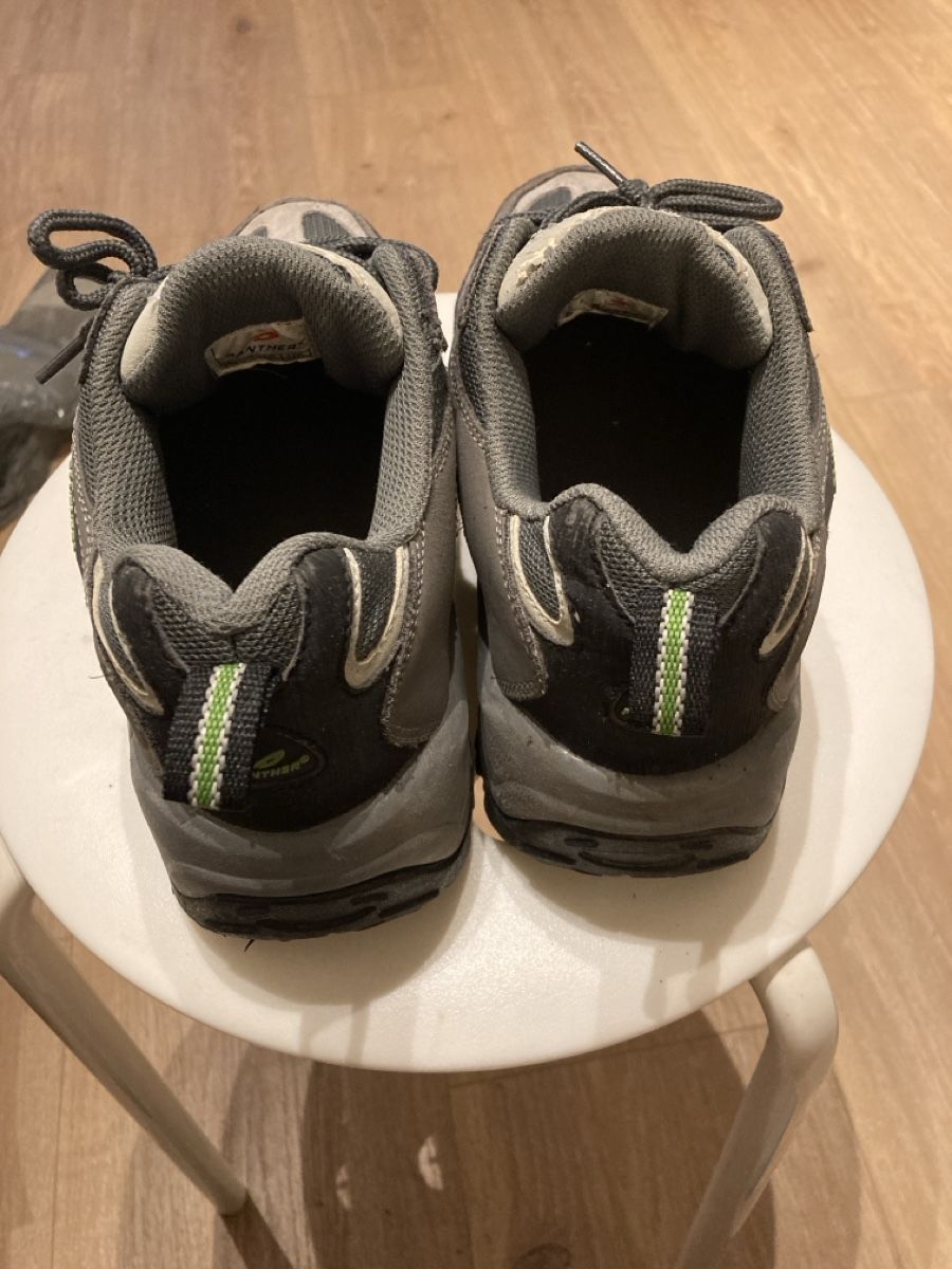 Scarpe da donna: Wanderschuhe Panther grau schwarz gebraucht – Usato da Luzern venduto da alexandrofcl 2