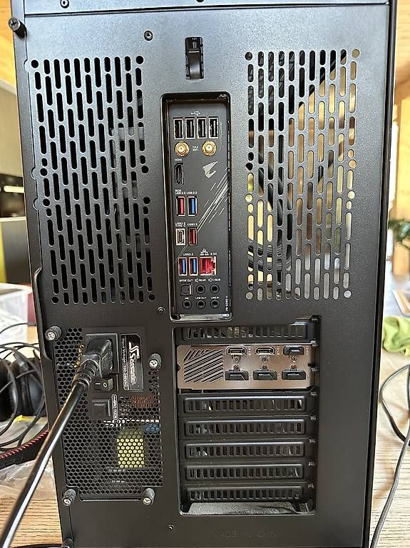 PC: Gaming Setup im Top zustand – Usato da Rickenbach LU venduto da Eliasamberg 2