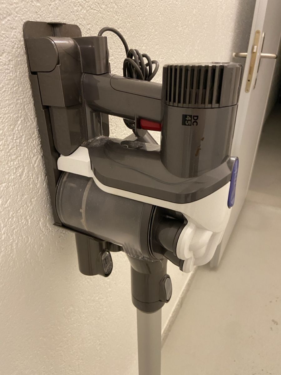 Dyson Aspirateurs & Accessoires: Dyson Staubsauger DC45 – Défectueux à Hinwil par haneschgo88 3