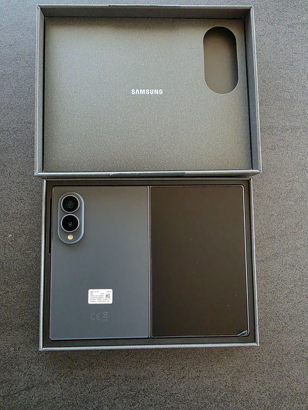 Samsung Handys / Smartphones: TOP Smartphone Galaxy Z Fold8 – Neu und originalverpackt aus Gossau SG von KosAlf60 8