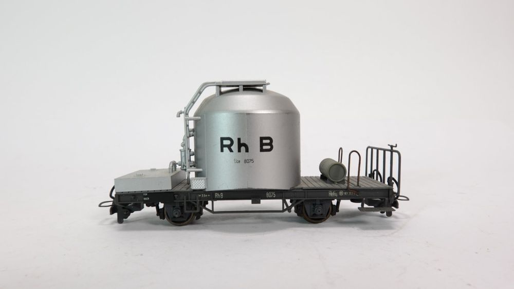 e67 Bemo RhB Zementtransportwagen 8075 / Bastelware / 1207 2