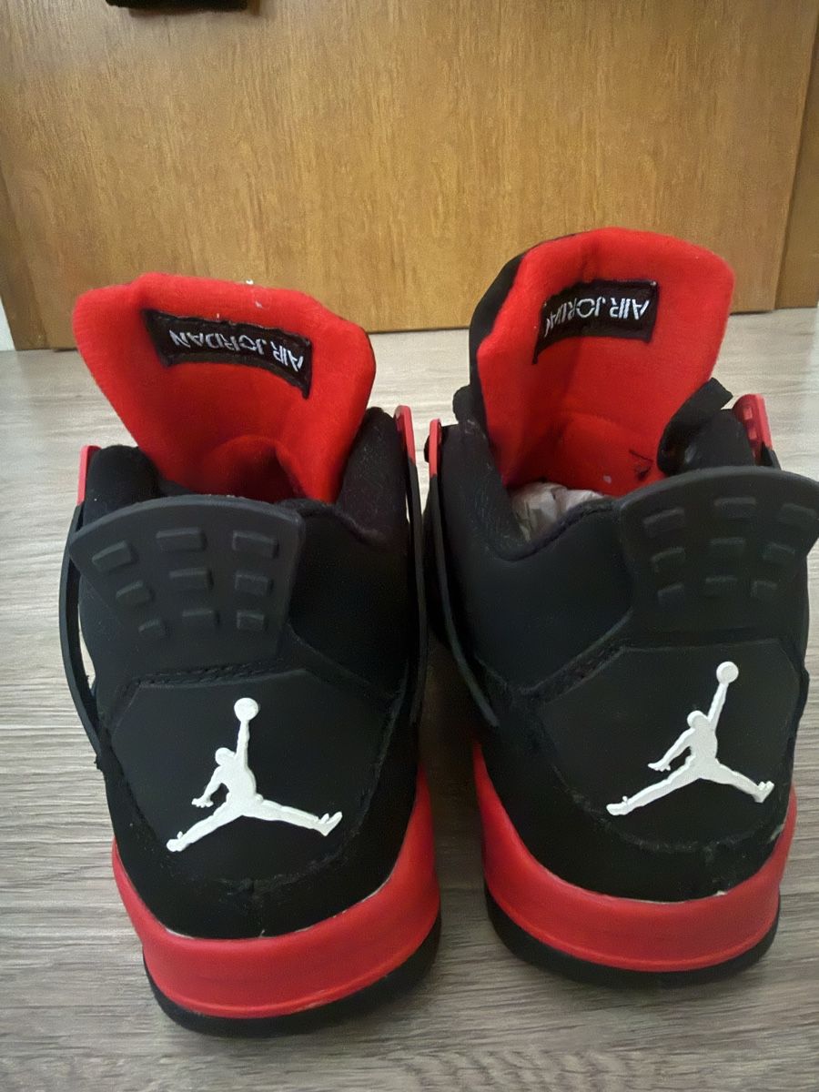 Jordan Herrenschuhe: Jordan 4 Sneaker Schwarz Rot Grösse 36 – Neu (gemäss Beschreibung) aus Boswil von virgi06 1