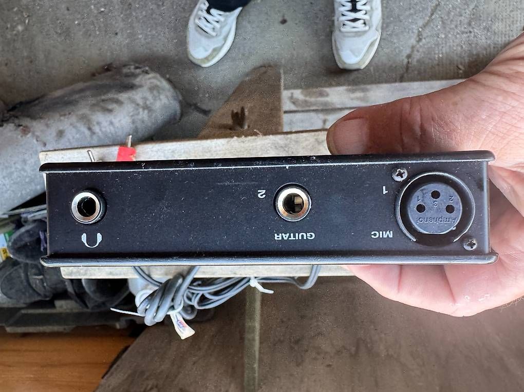 Attrezzatura per studi di registrazione: Motu Microbook II - Interface audio / carte son – Usato da Les Moulins venduto da francillonf 1
