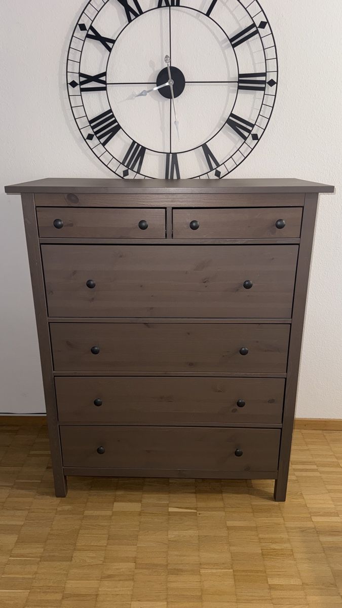 Cassettiere: Graue Hemnes Kommode mit 6 Schubladen – Usato da Wald ZH venduto da nes_7lgm