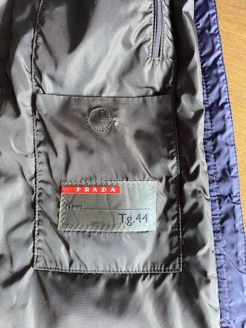 Prada Giacche: PRADA Jacke – Usato da Küssnacht venduto da Flowerlady 6