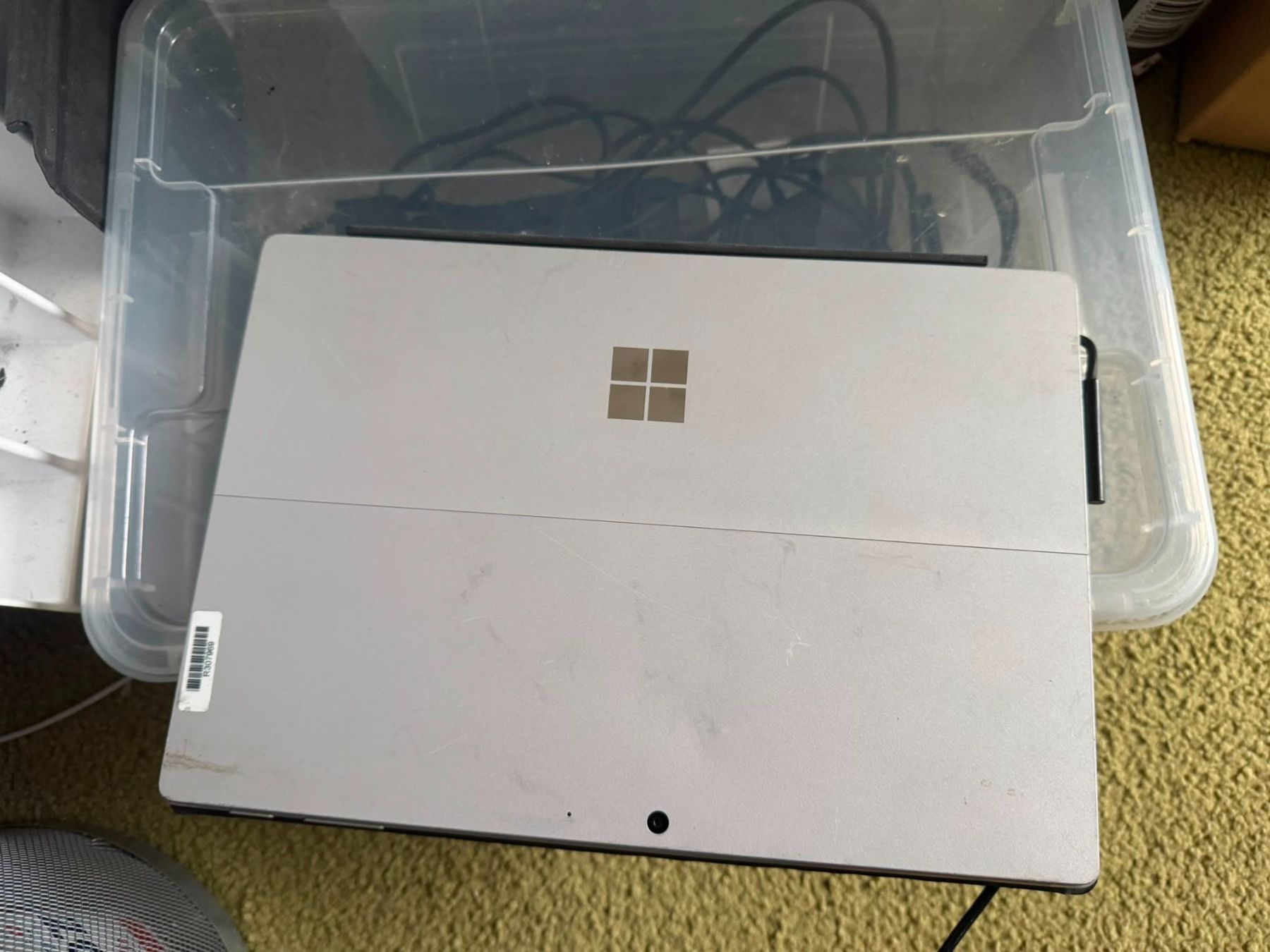 Microsoft Notebook: Surface Pro 7 - i5/8/256 M1866 – Difettoso da Olten venduto da HoYa01 2