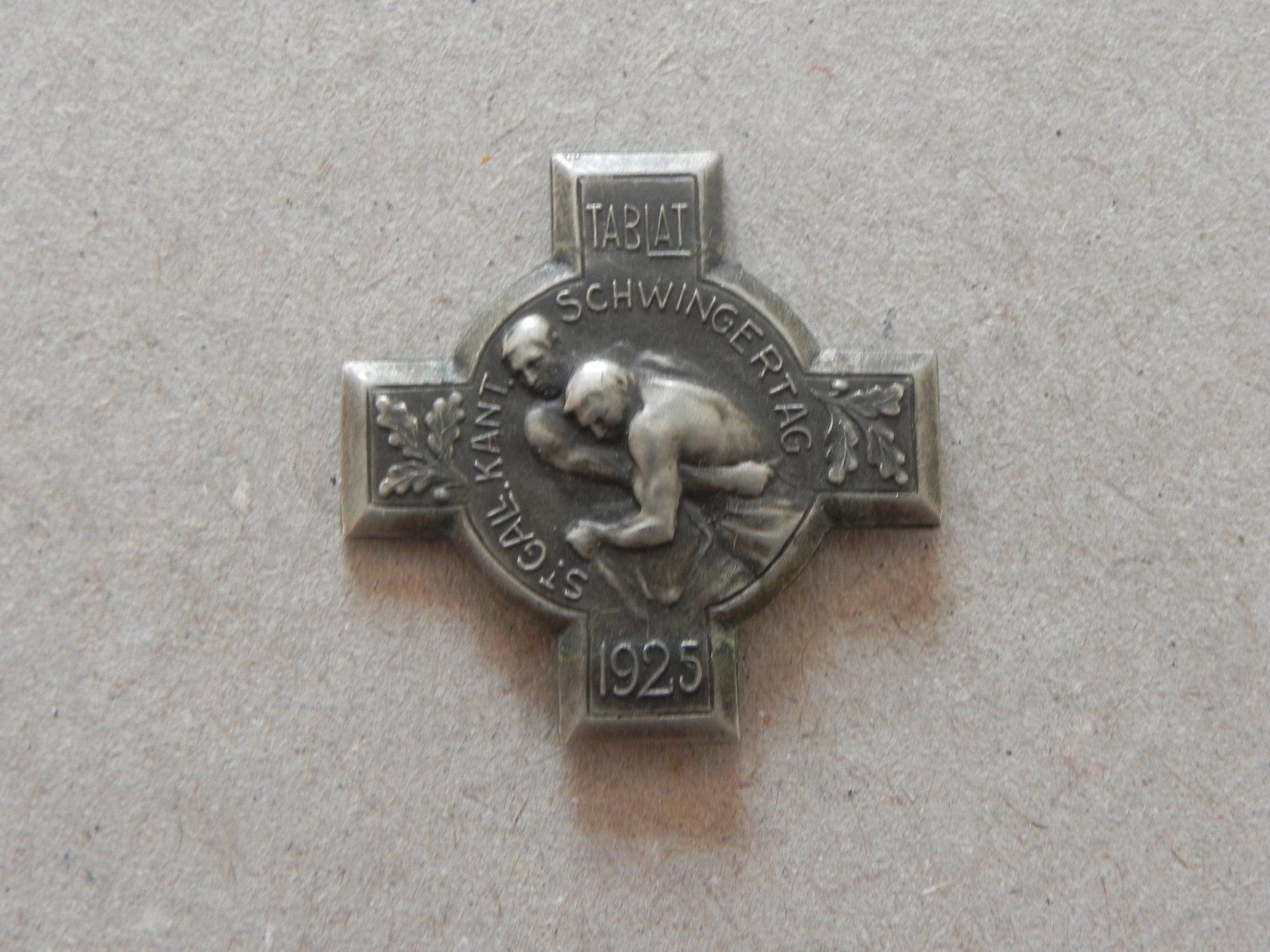 Placchette & Badge: Abzeichen Kantonal Schwingfest Schwingen Tablat SG 1925 – Usato da Siebnen venduto da krimsie