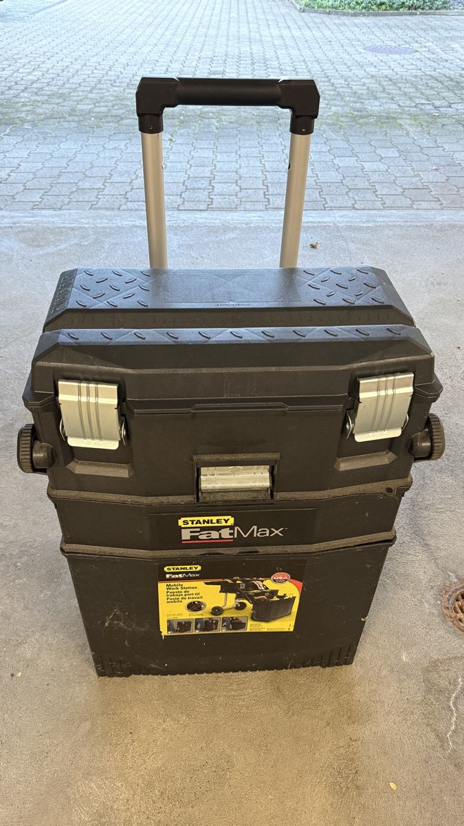 Stanley Sonstige Dekorationen & Accessoires: MOBILE ARBEITSSTATION FATMAX™ – Gebraucht aus Neuheim von HuwylerNeuheim