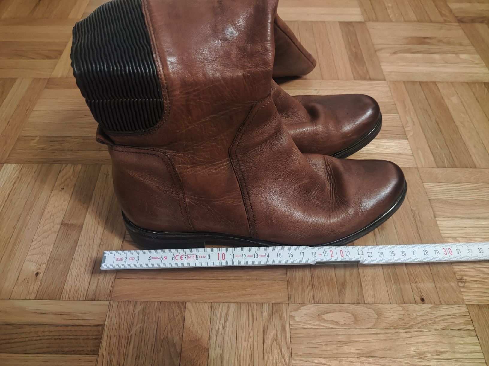 Scarpe da donna: stiefel – Usato da Basel venduto da anj_qnd5 4