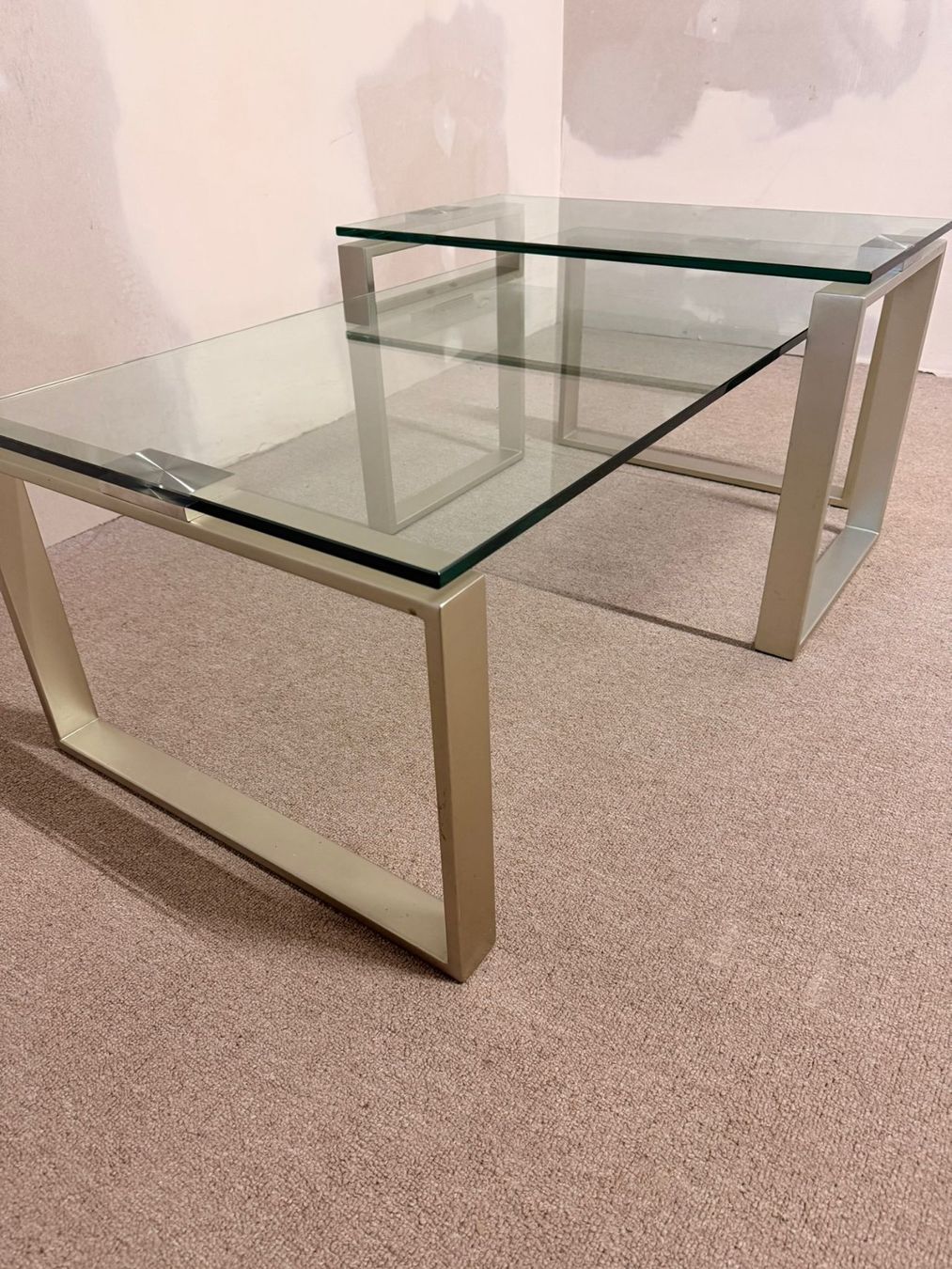 Tavoli: 2er Set Coffee Table Couchtisch Kombination aus Glas/ Metall – Usato da Rickenbach ZH venduto da Der-Insider 6