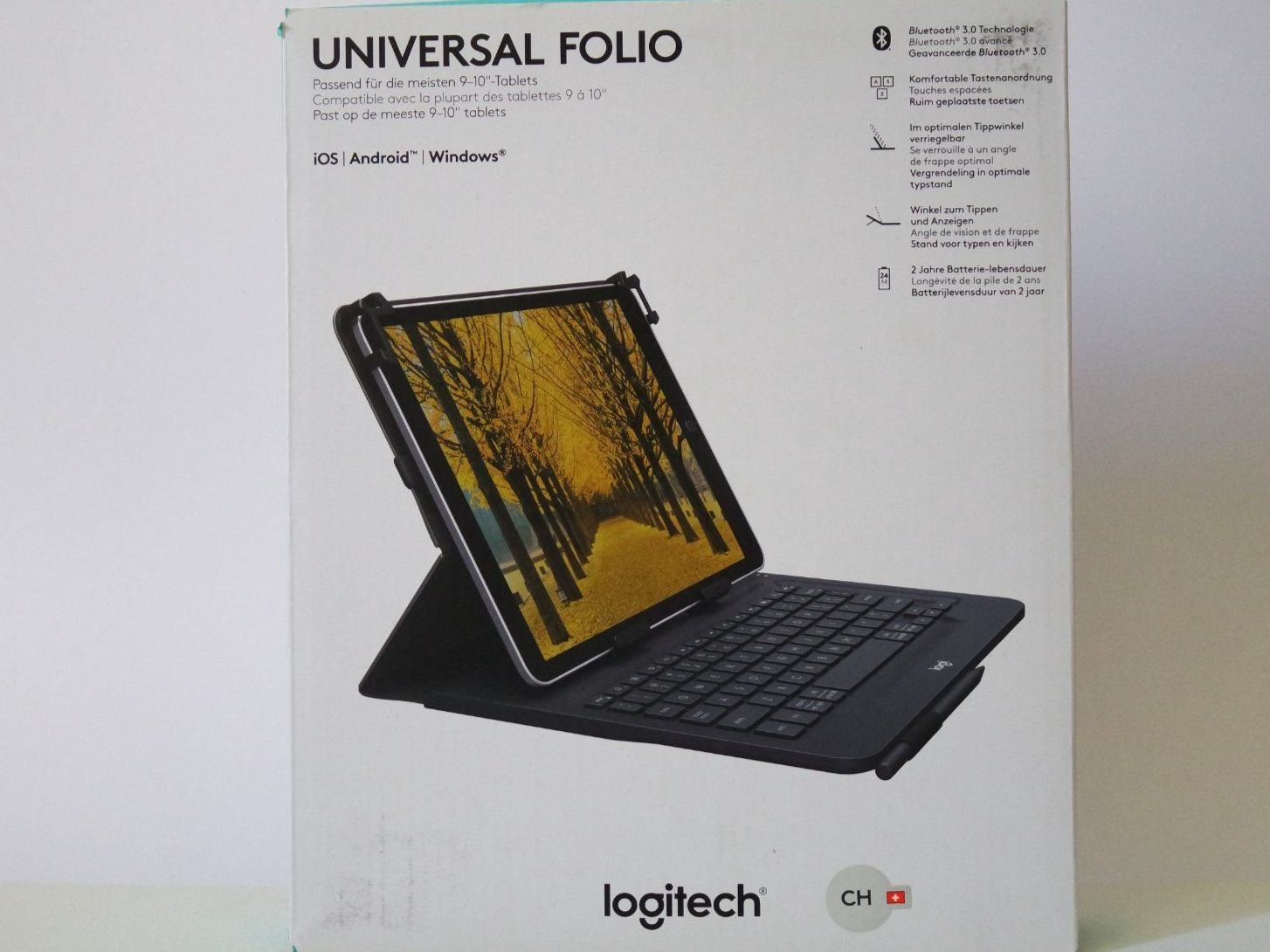 Logitech Tastiere: Logitech QWERTZ Universal Folio Wireless Keyboard iPad – Nuovo e nell'imballaggio originale da Genève venduto da Pandi_Panda 1