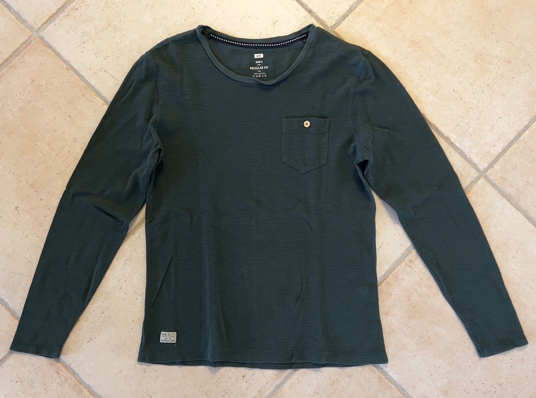 T-shirt: Pullover Herren Gr. S dünn – Usato da Inwil venduto da TheSwissEagle