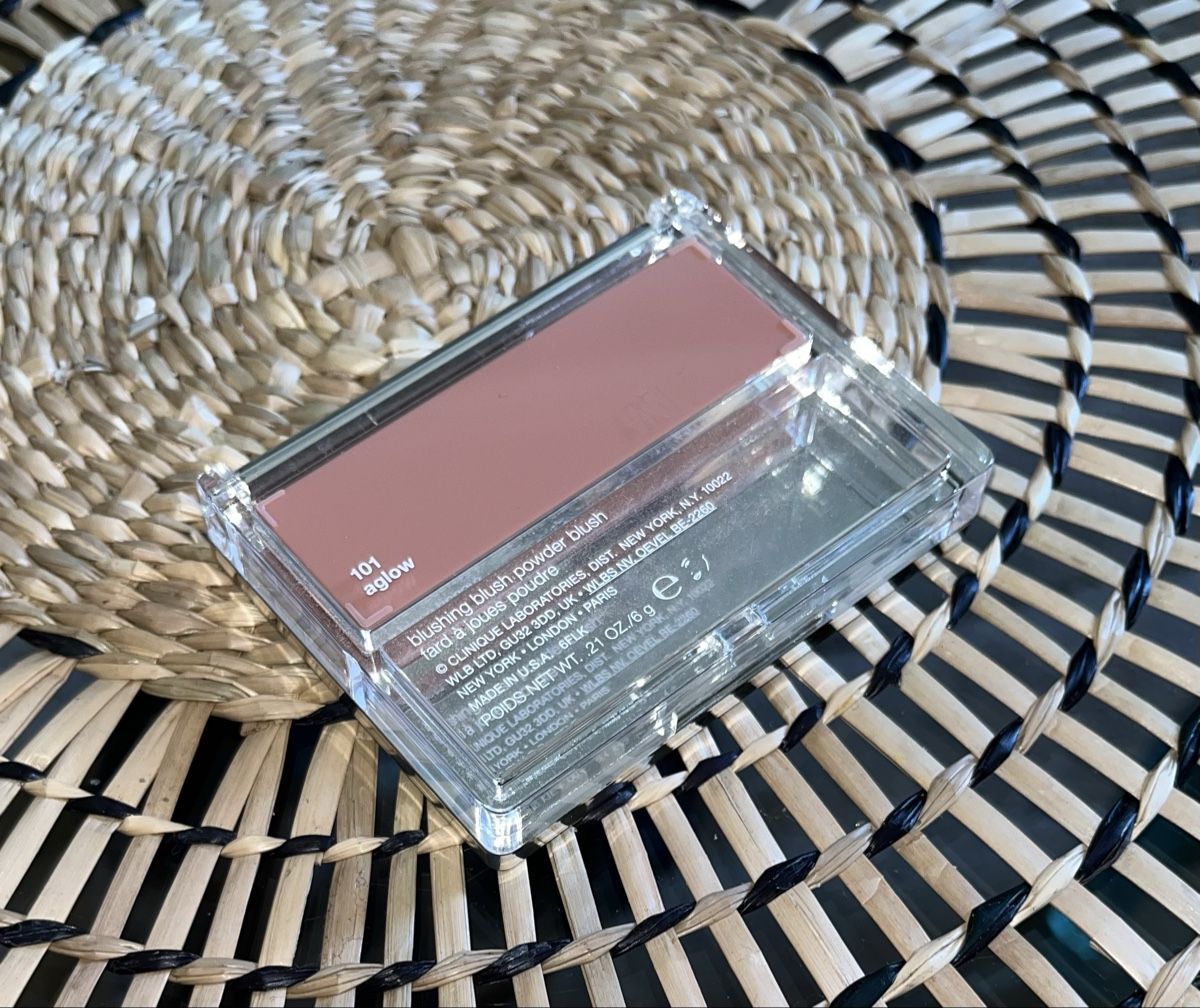 Clinique Make-up: Clinique blushing blush powder blush – Usato da Perrefitte venduto da lulusphere 2