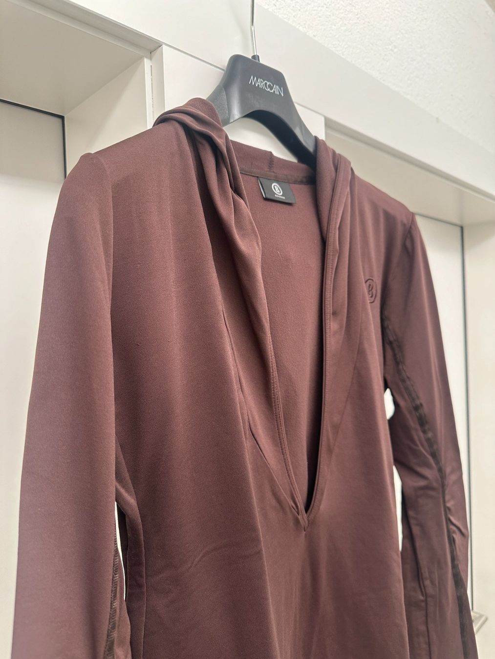 Bogner Maglioni & Felpe: Pullover mit Kaputze von Bogner (40) neuwertig – Usato da Urdorf venduto da Erika666 3