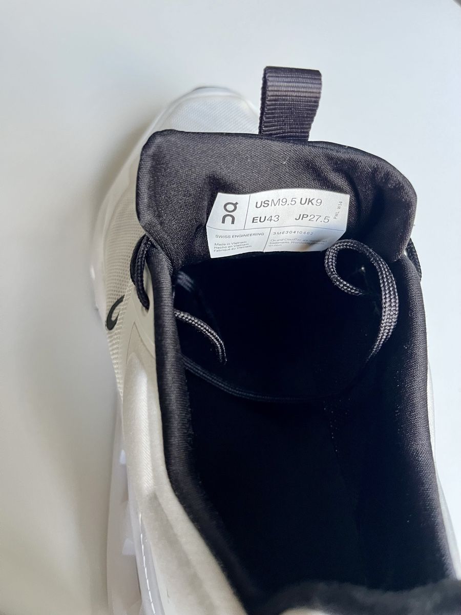 On Scarpe da uomo: On Cloudnova X weiss/schwarz Grösse EU 43 – Usato da Zürich venduto da Menino 1