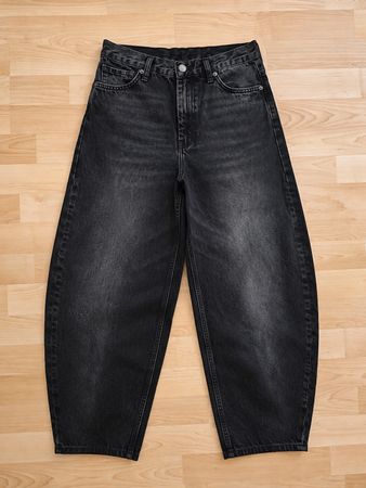 ZARA ZW Collection Barrel Jeans  Gr. 36 Schwarz