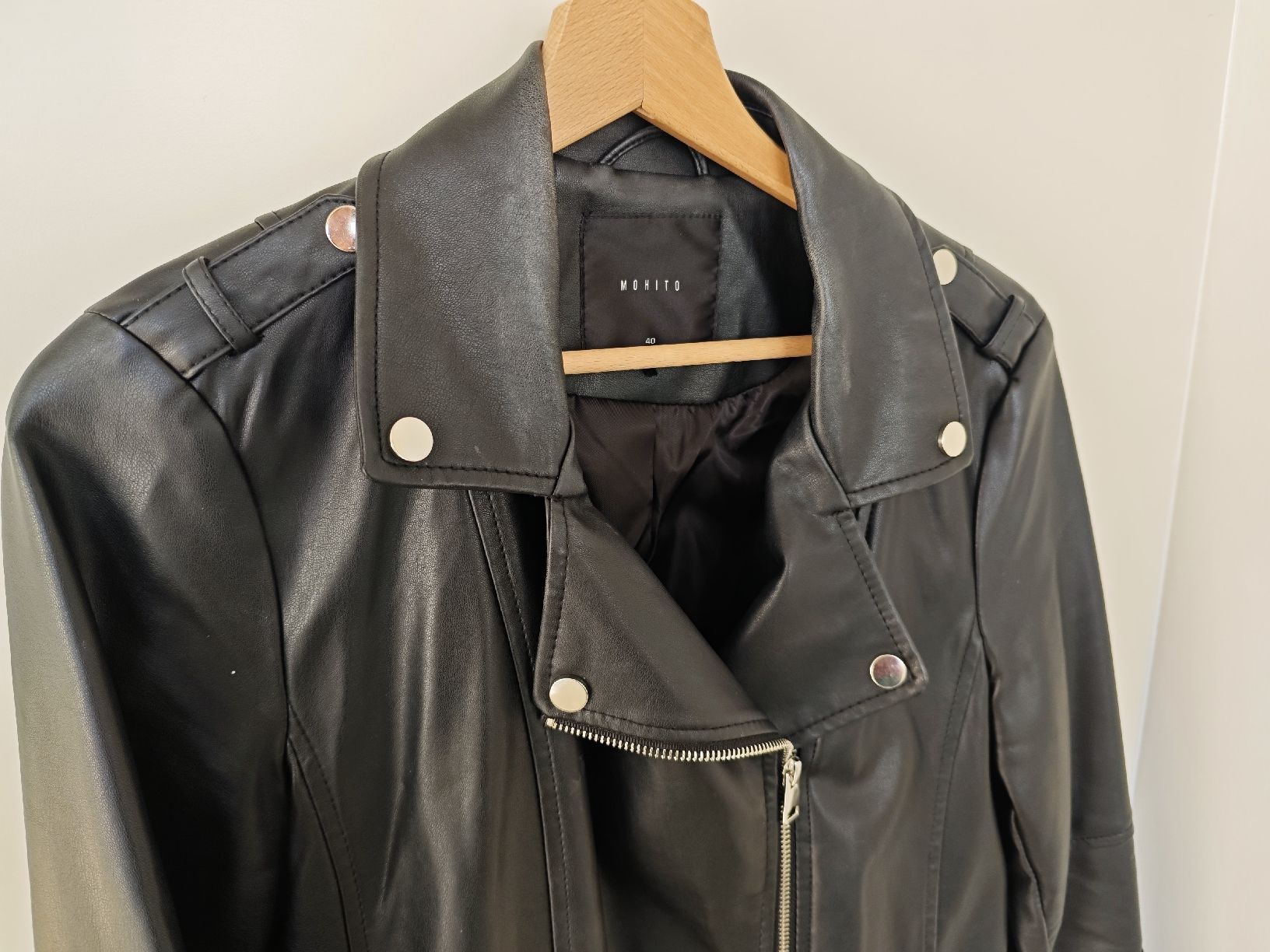 Giacche: Stylish Black Leather Jacket Mohito Gr. 40 – Nuovo (secondo la descrizione) da Zürich venduto da alu_dzr7 4