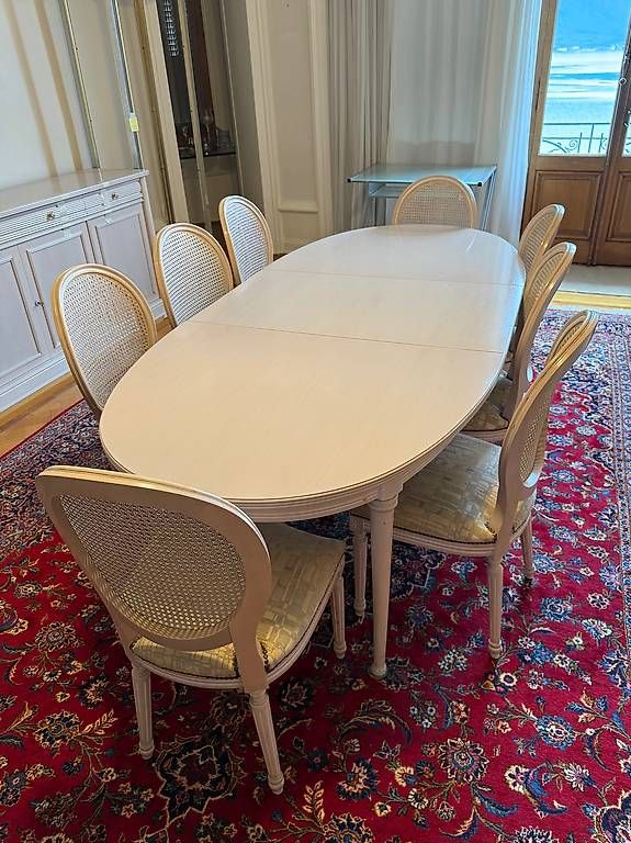 Credenze: SET buffet/vaisselier + table à manger + 8 chaises  – Usato da Montreux venduto da dor_qg5g 1
