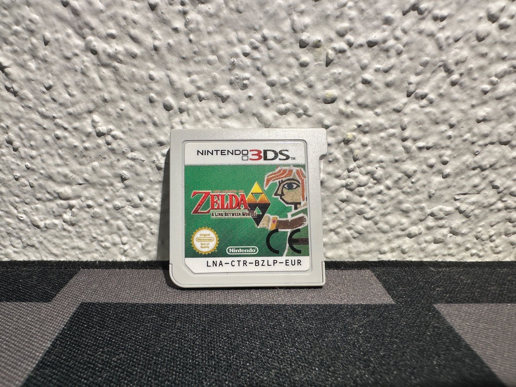 Nintendo Giochi: Nintendo 3DS Zelda A Link Between Worlds – Usato da Kappel SO venduto da MyFunBox 3