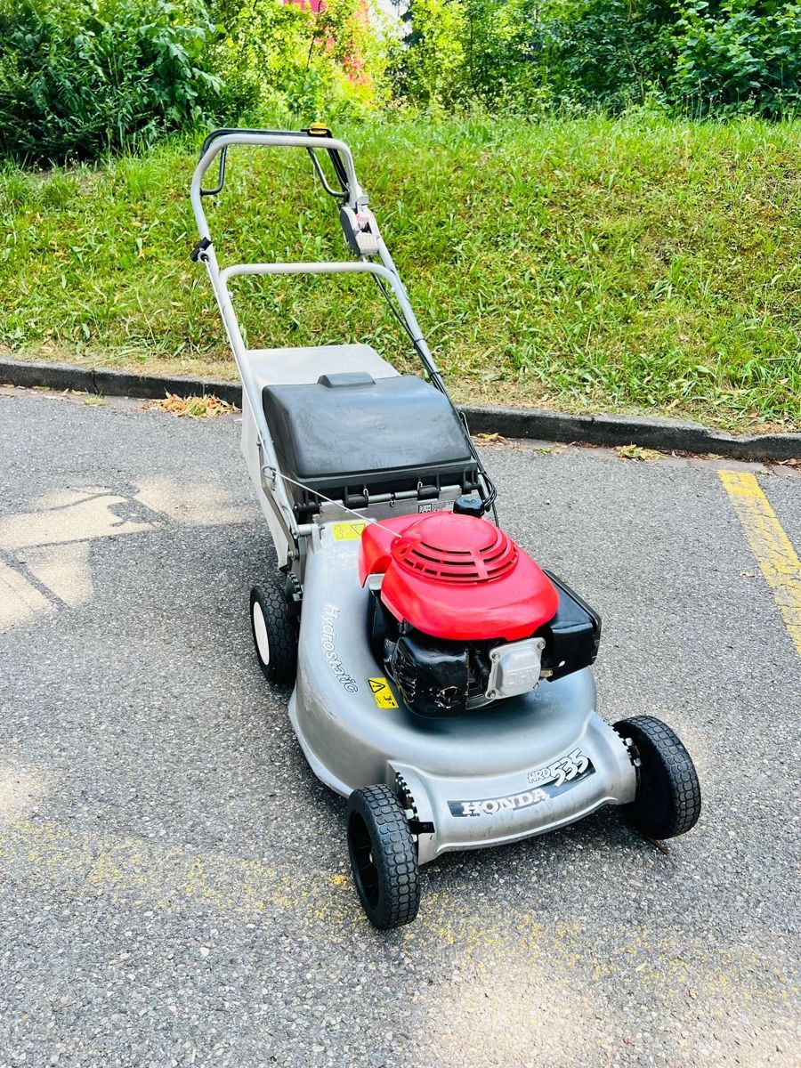 Honda Tagliaerba: Rasenmäher Honda HRD 535 Hydrostatische Profi – Usato da Urdorf venduto da mas_5wfz 7