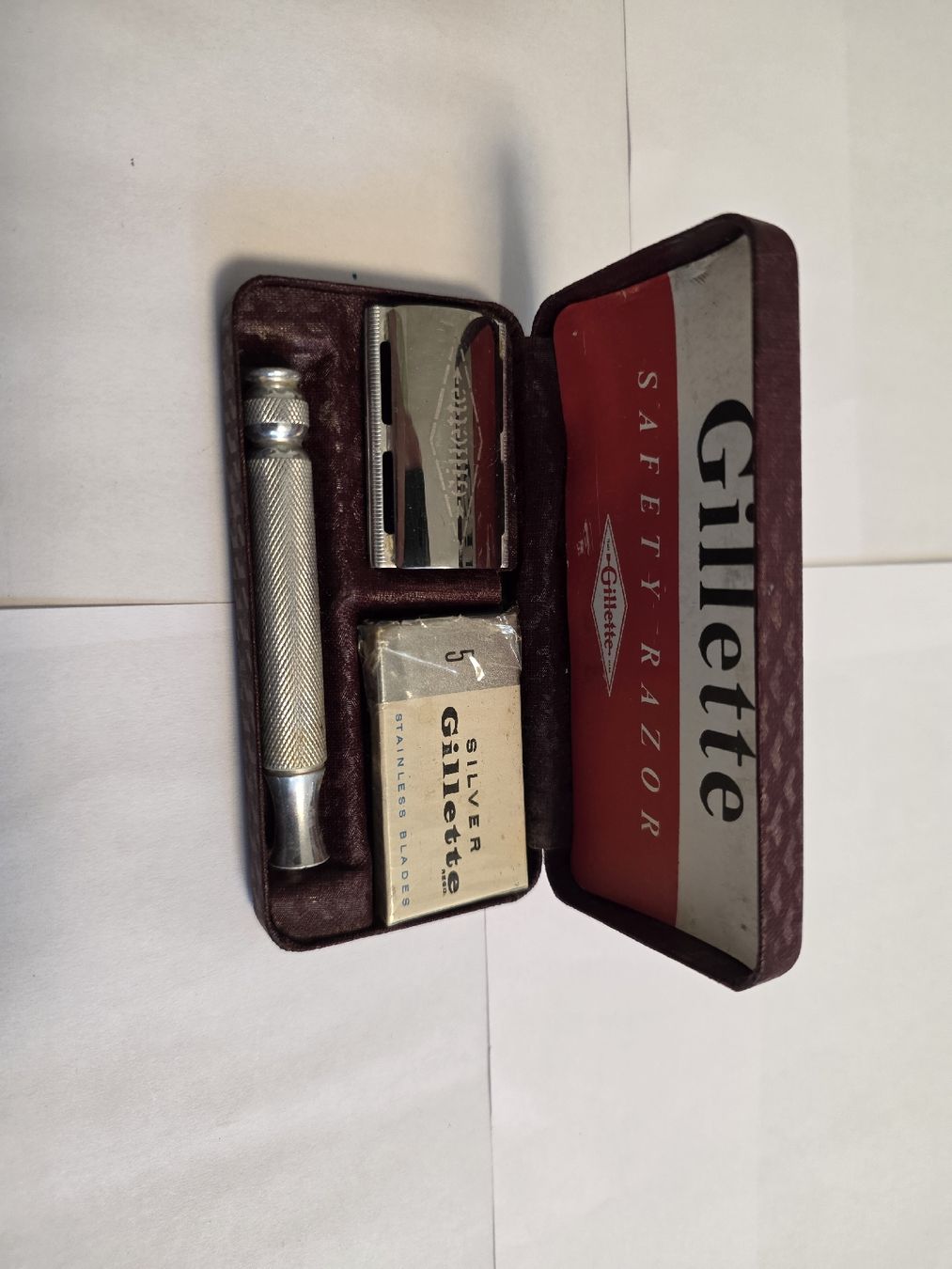 Gillette Rasoi & Lamette da barba: Gillette Safty Razor Antik Rasierset mit Etui – Usato da Dorf venduto da Echo_Elements 2