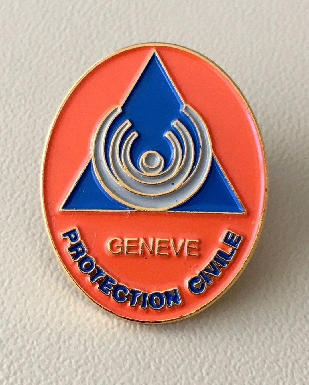 Placchette & Badge: Pin's 30 ans CIFP Genève – Nuovo (secondo la descrizione) da Carouge GE venduto da pierre956