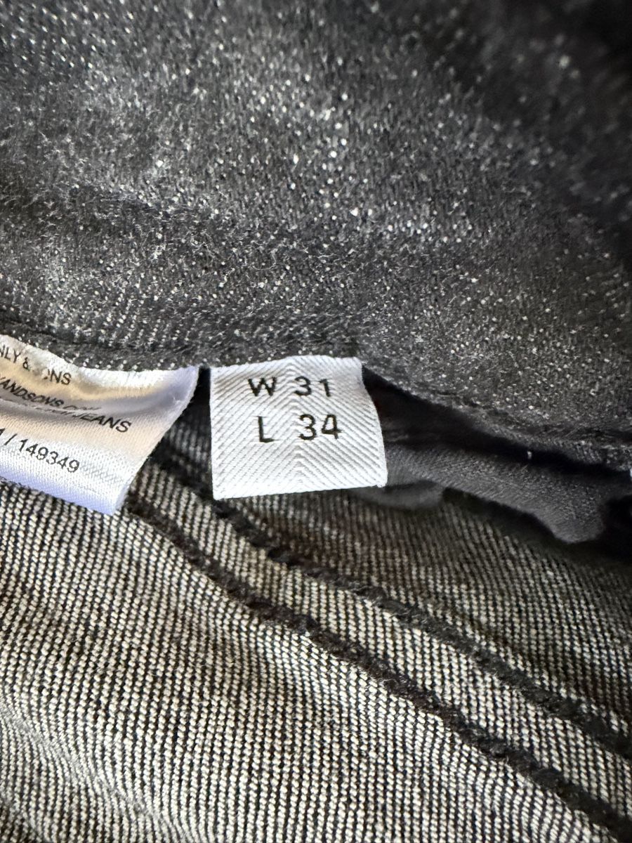 Only Jeans: Only & Sons, regular fit, schwarz denim, W31L34 – Usato da Würenlingen venduto da Sarasota03 3