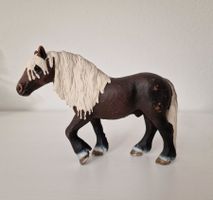 Schleich 13663 - Schwarzwälder Hengst