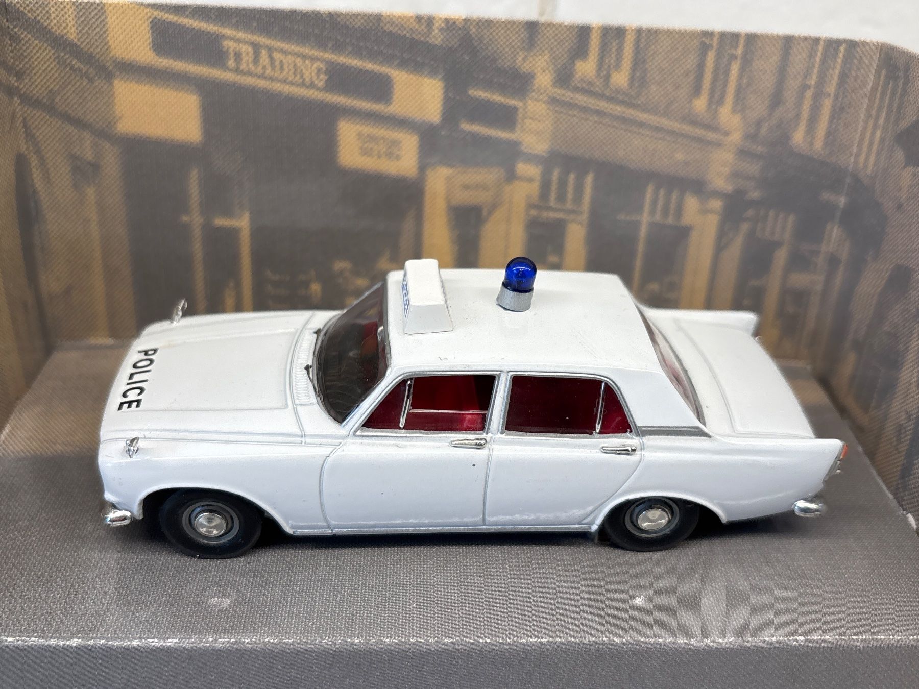 FORD ZEPHIR 6 MKIII Police Série Z-Cars CORGI 1:43