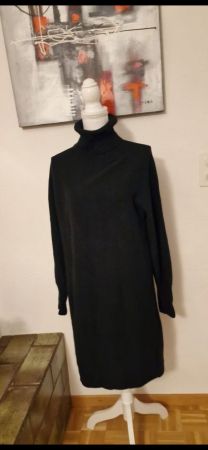 Uniqlo Wollkleid, Rollkragen, Gr. S, 100% Wolle